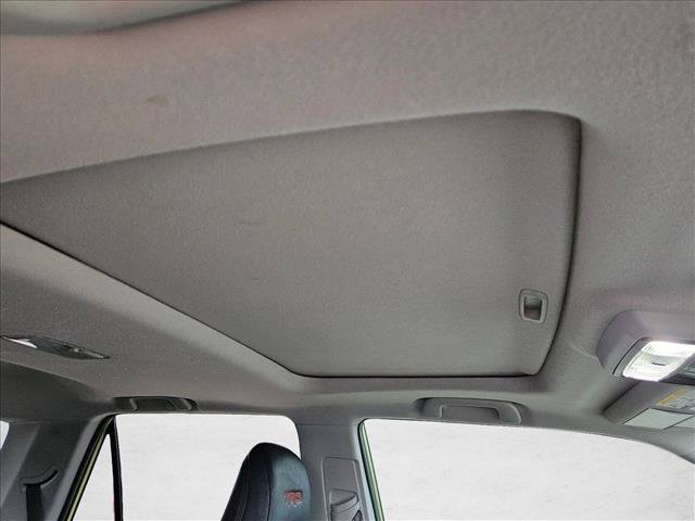 Used 2023 Toyota 4Runner TRD Off-Road Premium w/ Moonroof Package AWD/4WD image 15