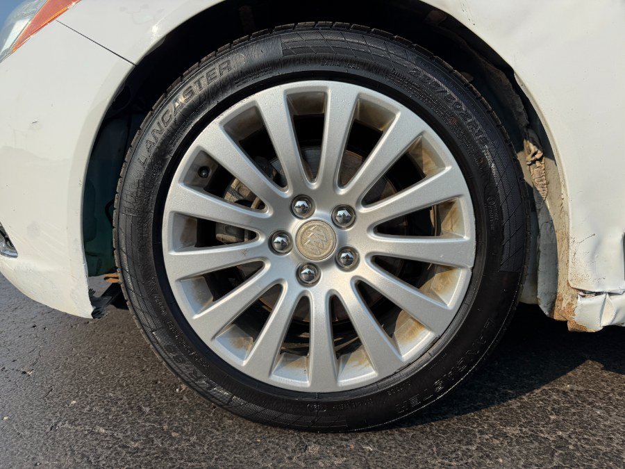 Used 2013 Buick Regal Premium FWD image 13