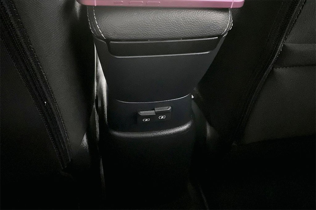 Used 2020 Nissan Versa S image 11