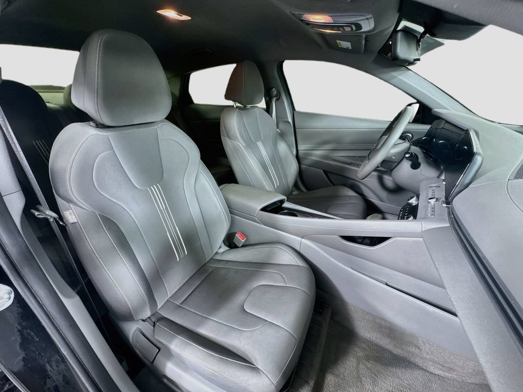 Certified 2023 Hyundai Elantra SEL w/ Convenience Package FWD image 29