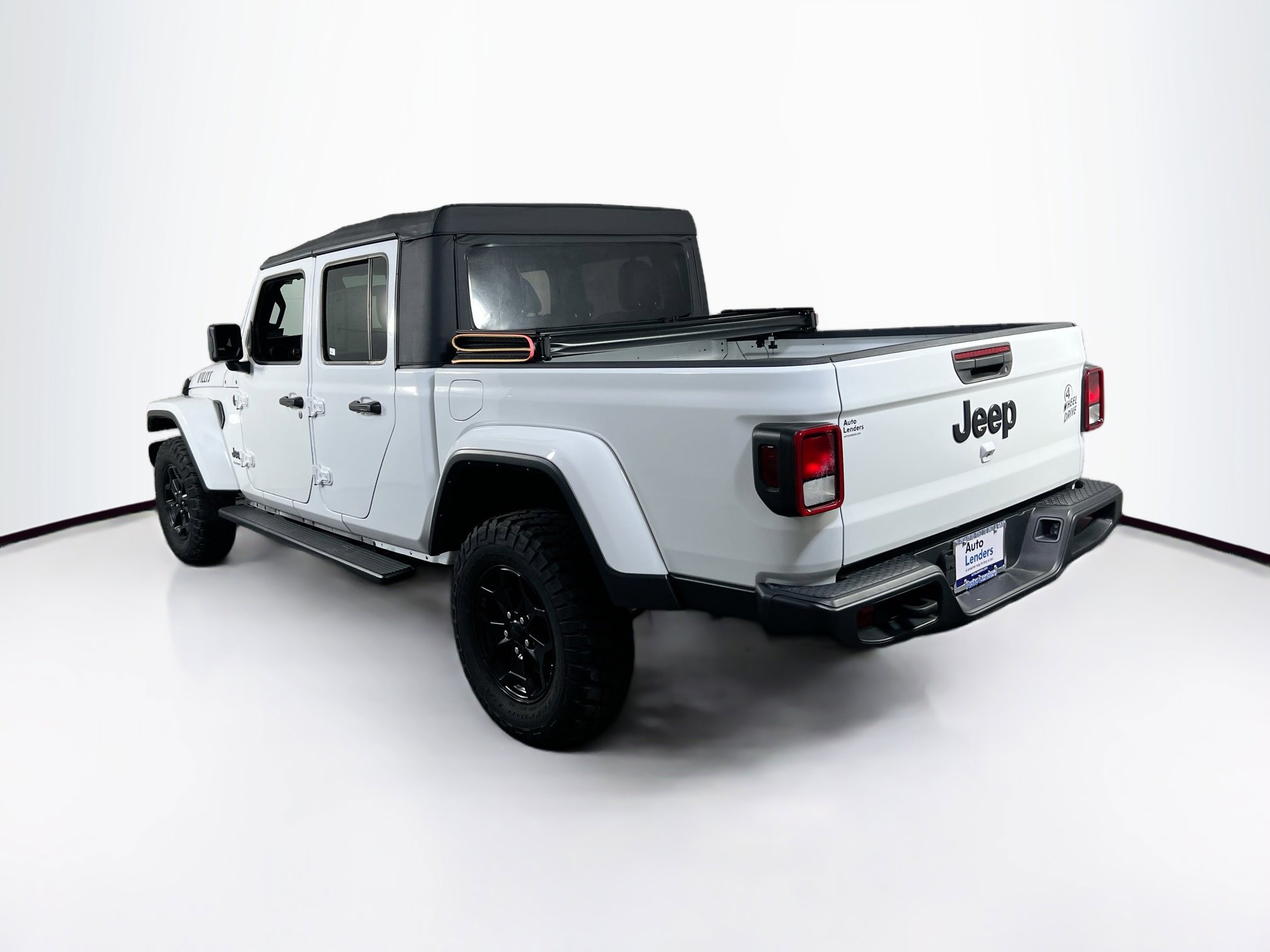 Used 2023 Jeep Gladiator Sport AWD/4WD image 7