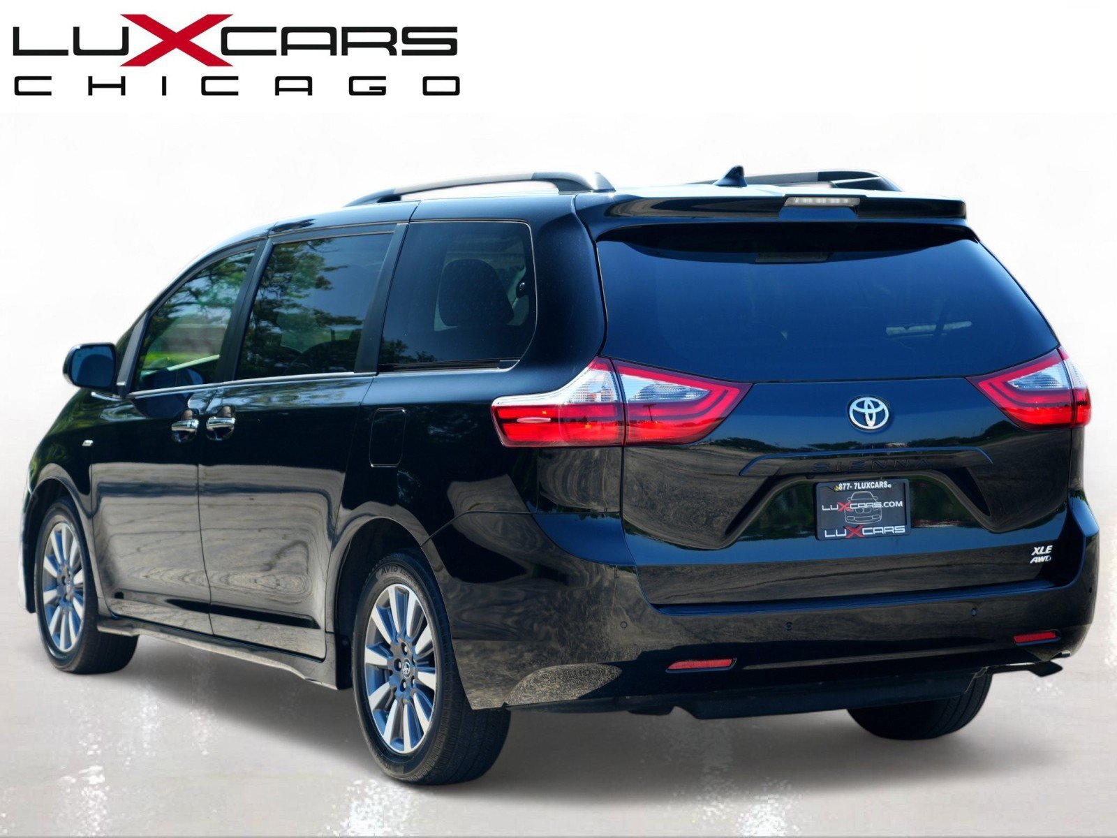 Used 2020 Toyota Sienna XLE Premium AWD/4WD image 5