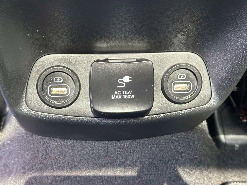 Used 2023 Hyundai Santa Fe Calligraphy image 14