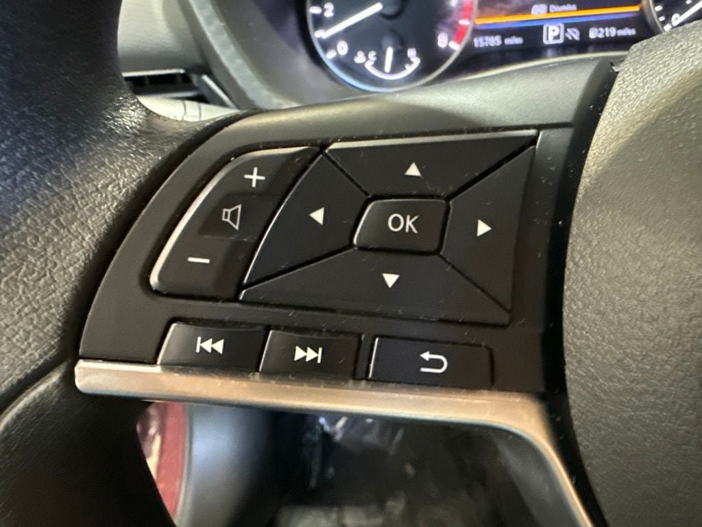 Used 2024 Nissan Sentra SV FWD image 24