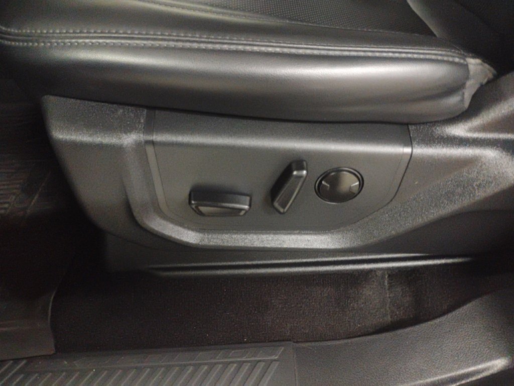 Certified 2023 Ford Expedition XLT image 17