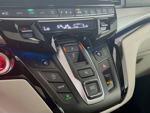 Certified 2026 Honda Odyssey Touring image 13