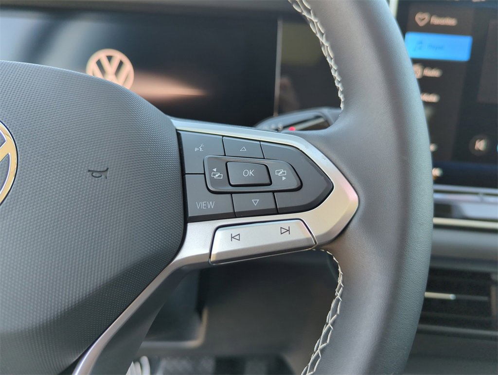 New 2026 Volkswagen Tiguan SE image 41