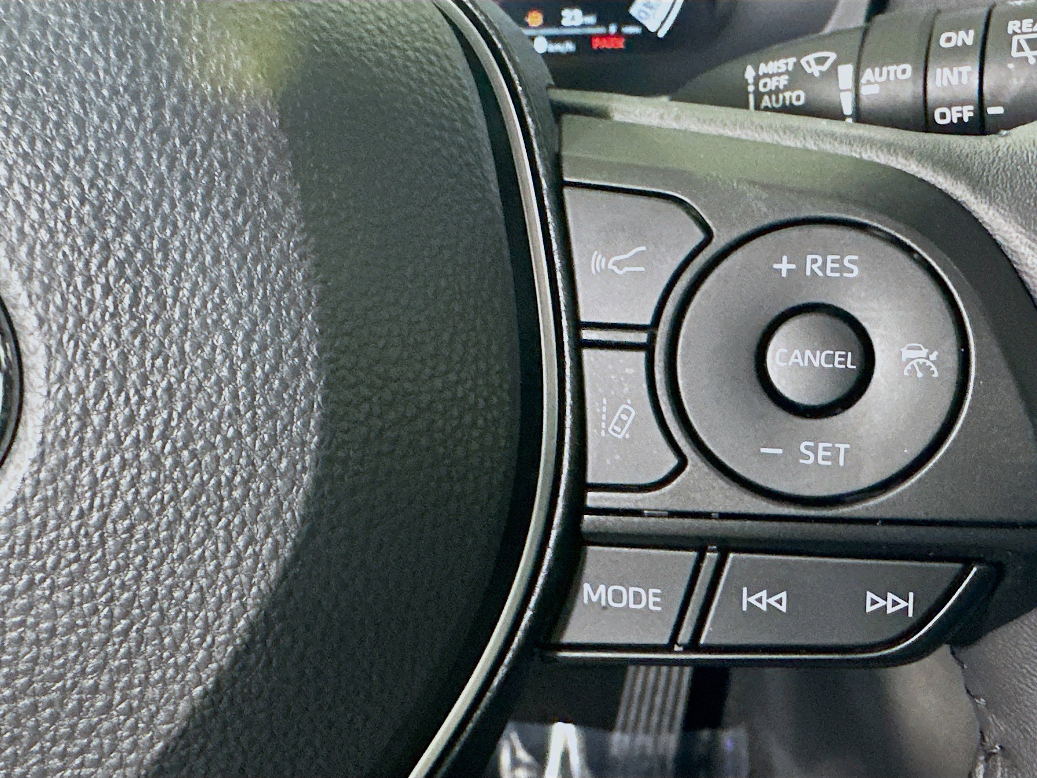 Used 2025 Toyota RAV4 XSE image 17