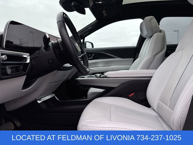 Used 2024 Cadillac Lyriq Luxury image 20