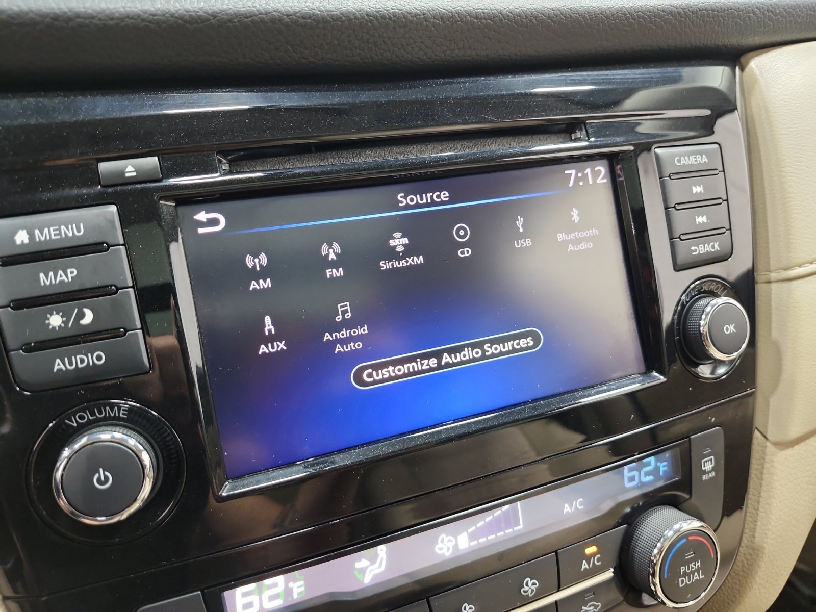 Used 2018 Nissan Rogue SV w/ Premium Package AWD/4WD image 18