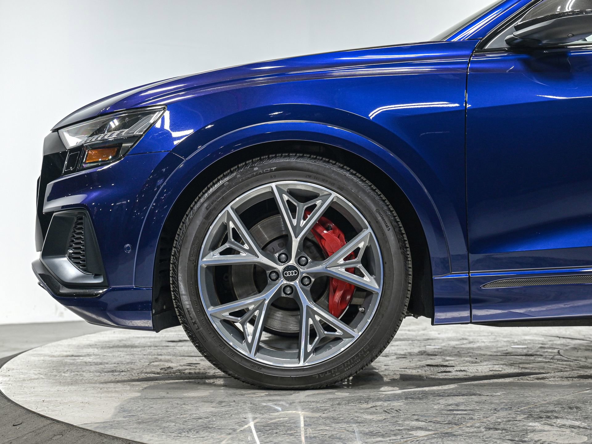 Used 2023 Audi SQ8 Prestige w/ Prestige Package image 3