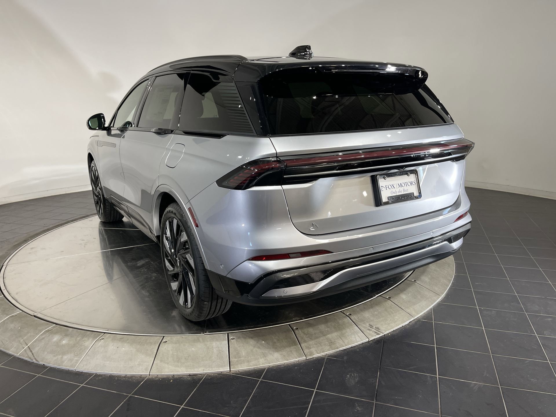 New 2024 Lincoln Nautilus Reserve w/ Equipment Group 202A image 39