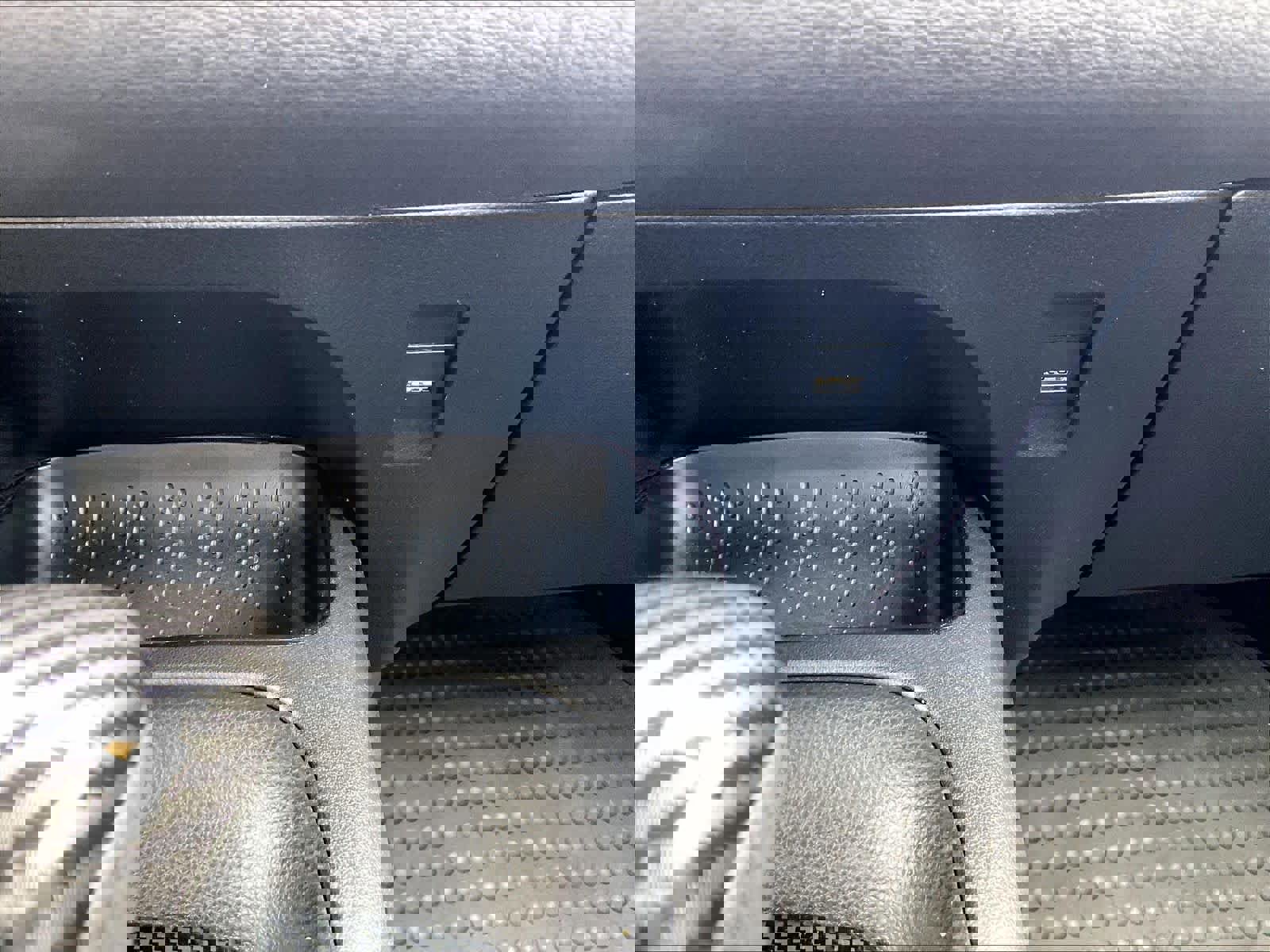 Used 2022 Toyota Corolla LE image 27