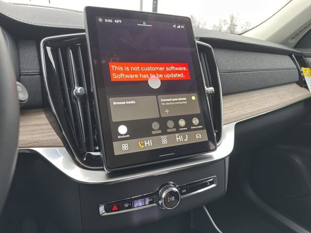New 2026 Volvo XC90 T8 Plus w/ Protection Package Premier image 15