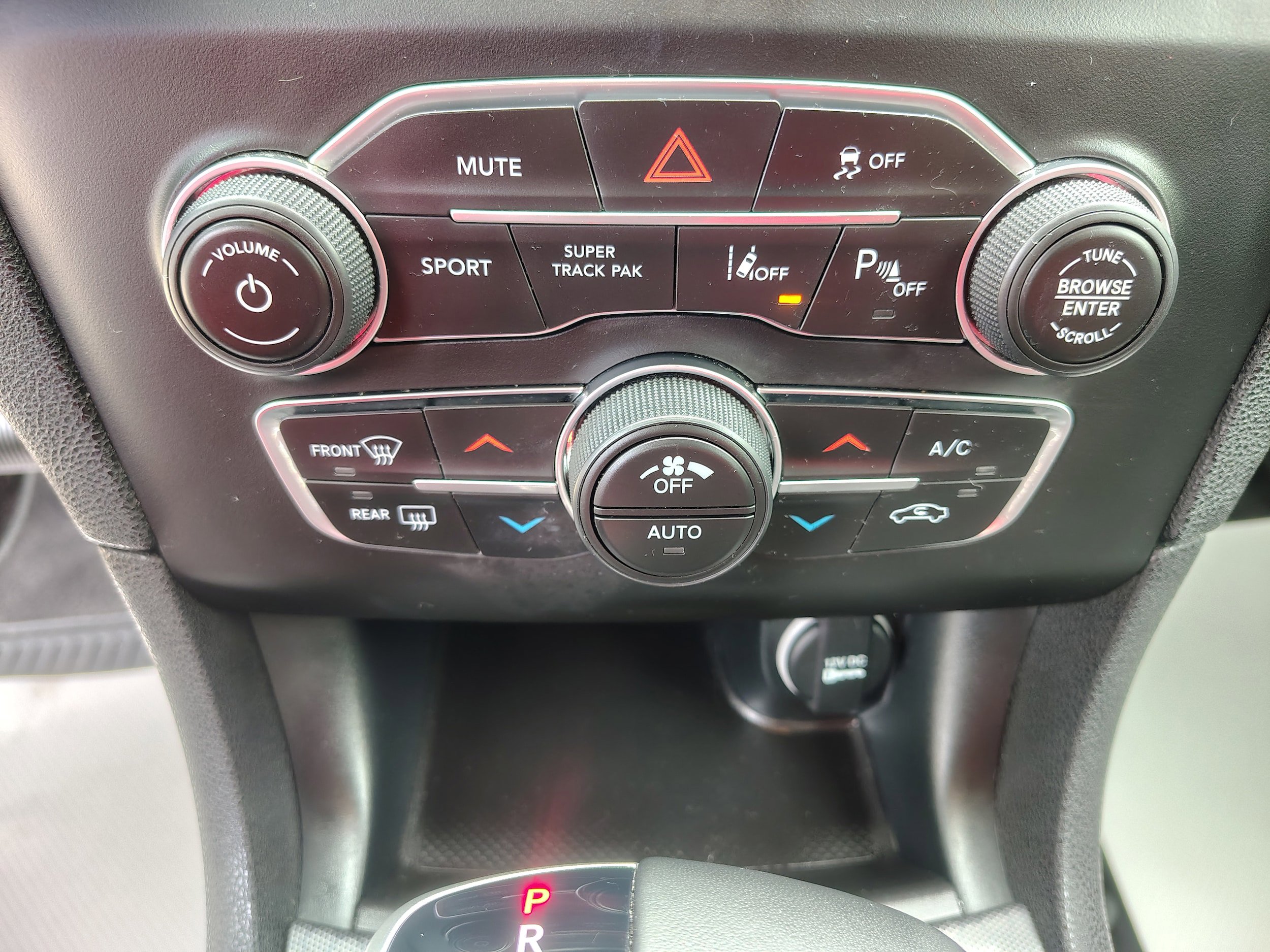 Certified 2018 Dodge Charger GT AWD/4WD image 35