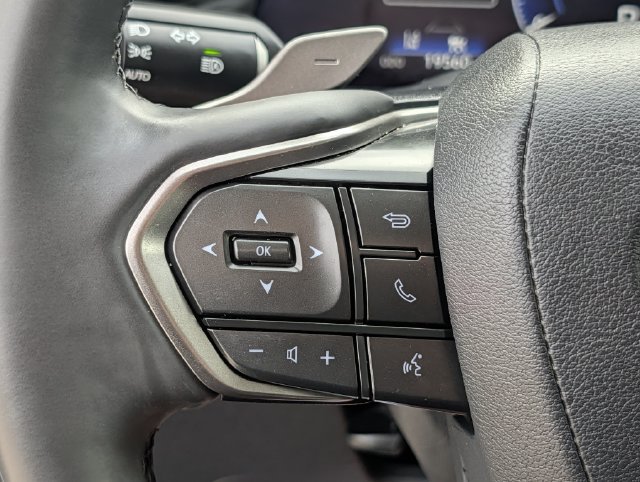 Used 2024 Lexus RZ 300e Premium FWD image 21