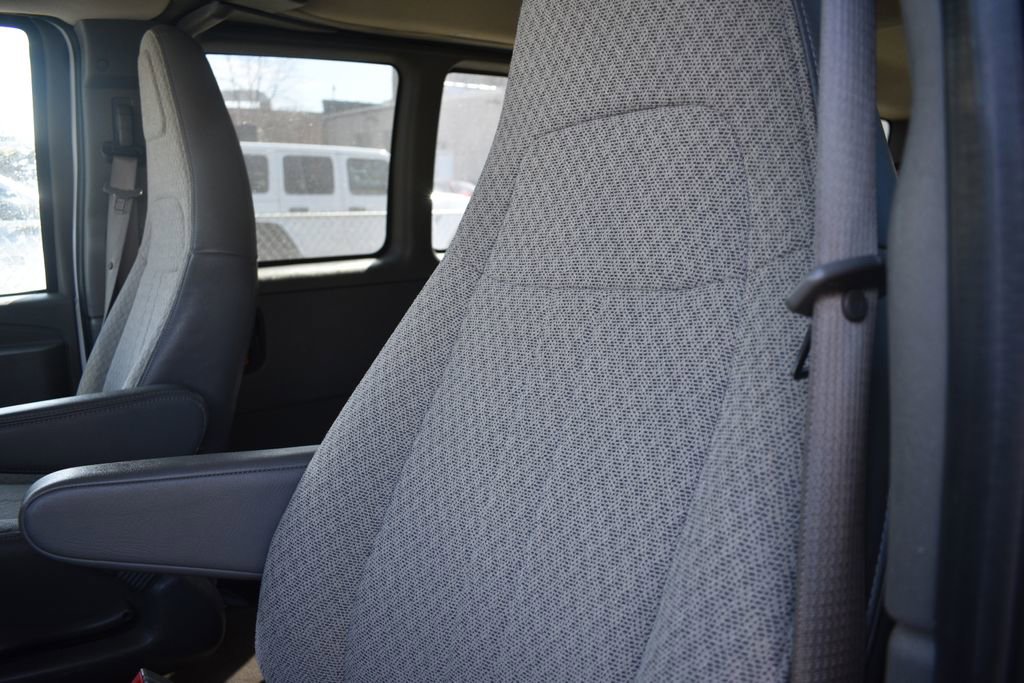 Used 2023 Chevrolet Express 3500 LT w/ LT Preferred Equipment Group image 10