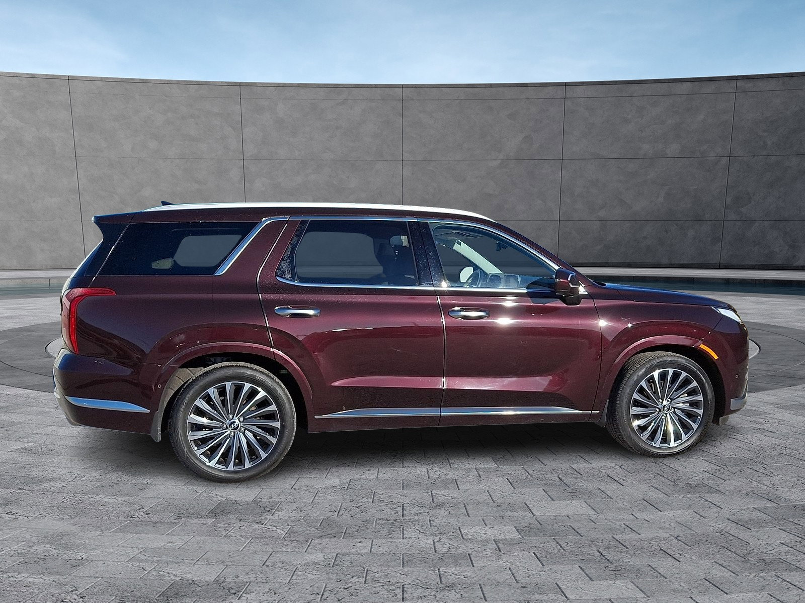 Used 2024 Hyundai Palisade Calligraphy image 12