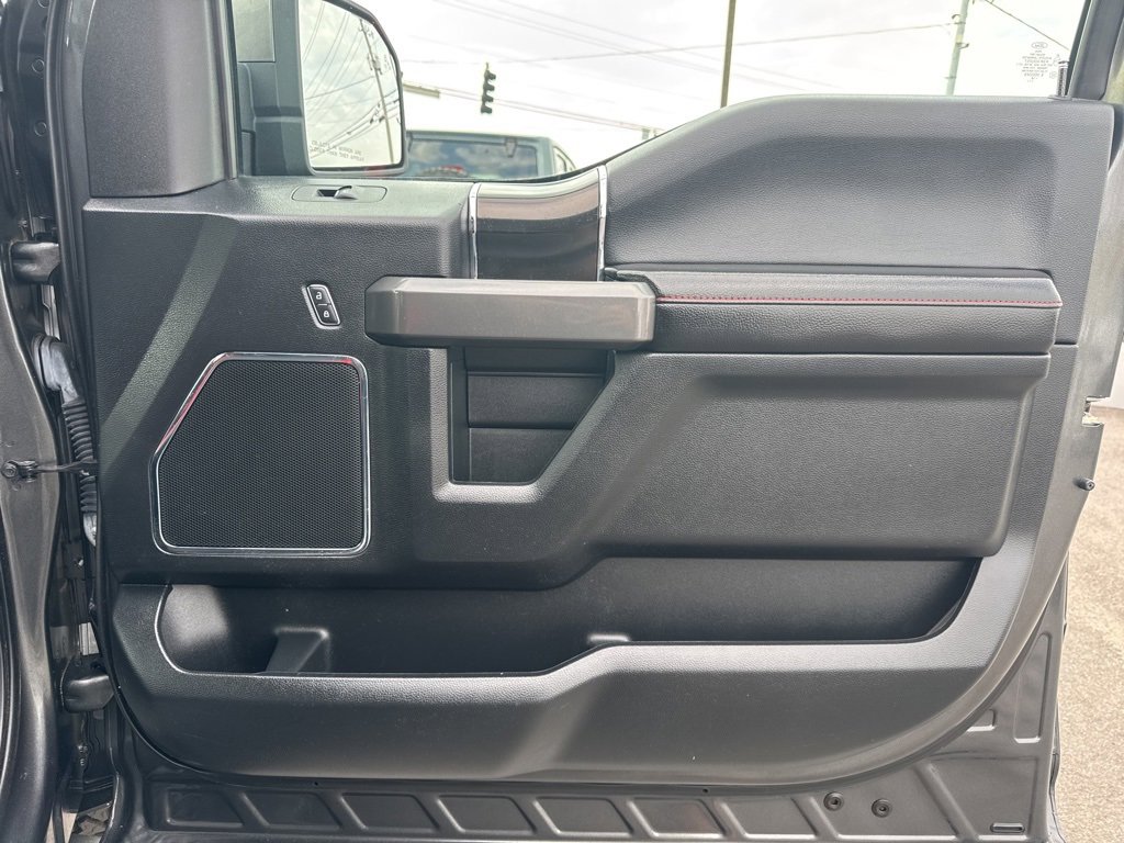 Used 2018 Ford F150 Lariat image 28