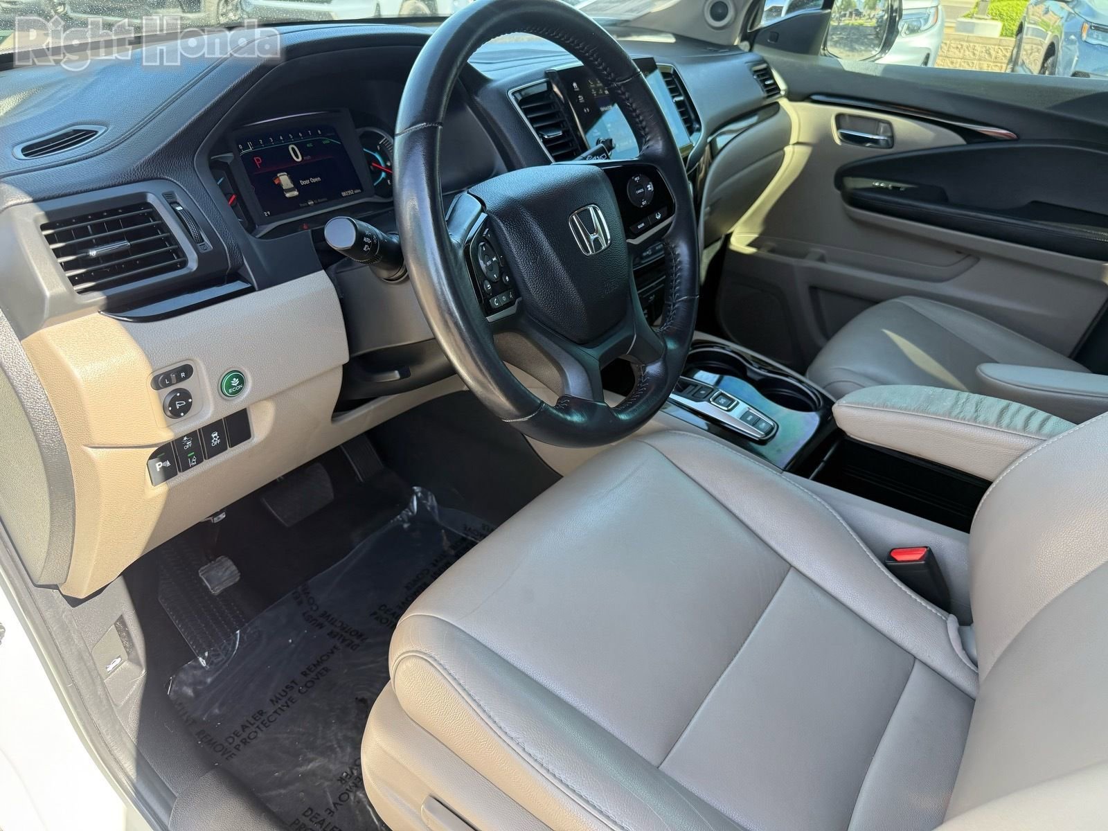 Used 2019 Honda Pilot Touring image 12