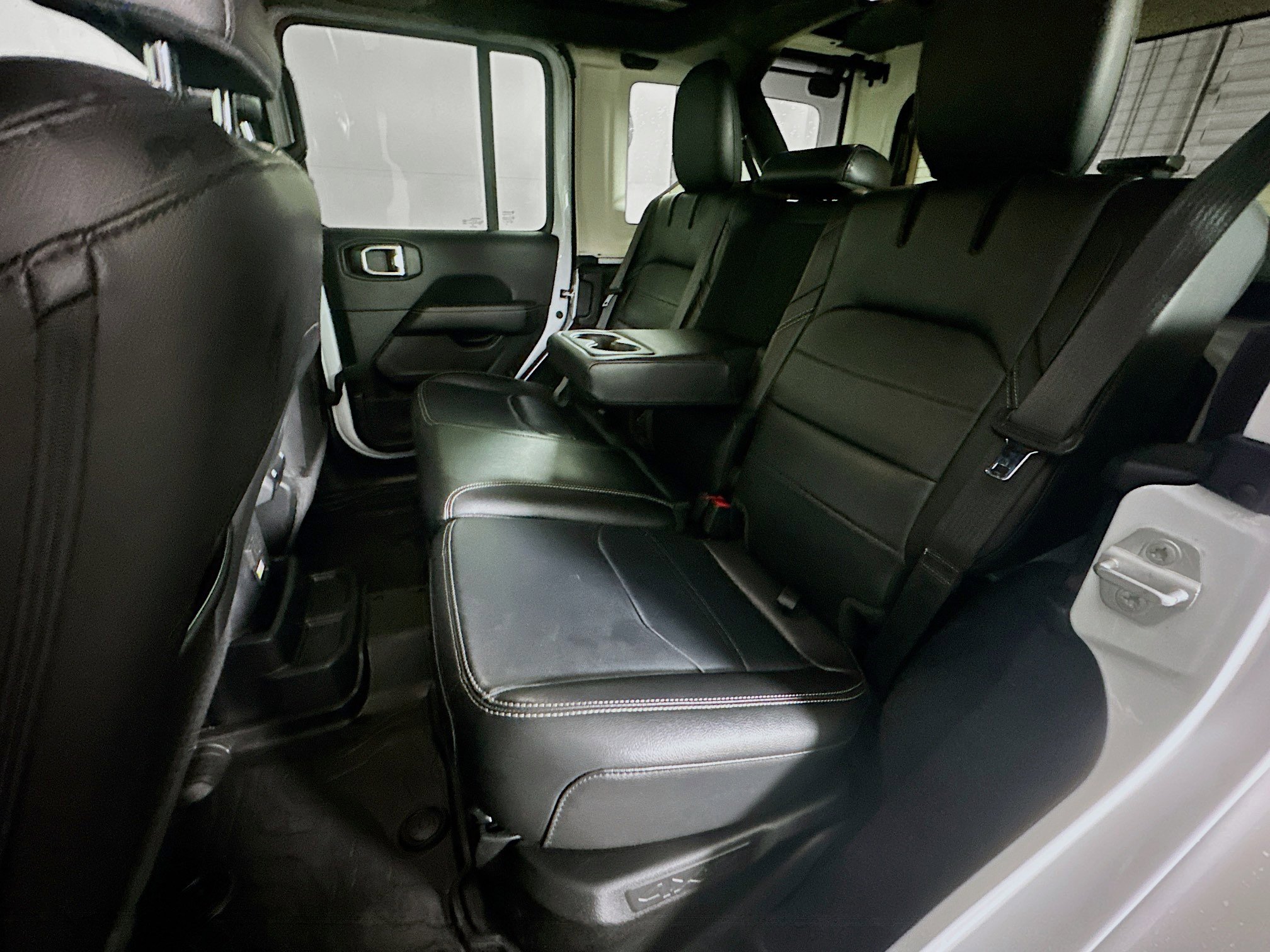 Used 2023 Jeep Wrangler Sahara image 26