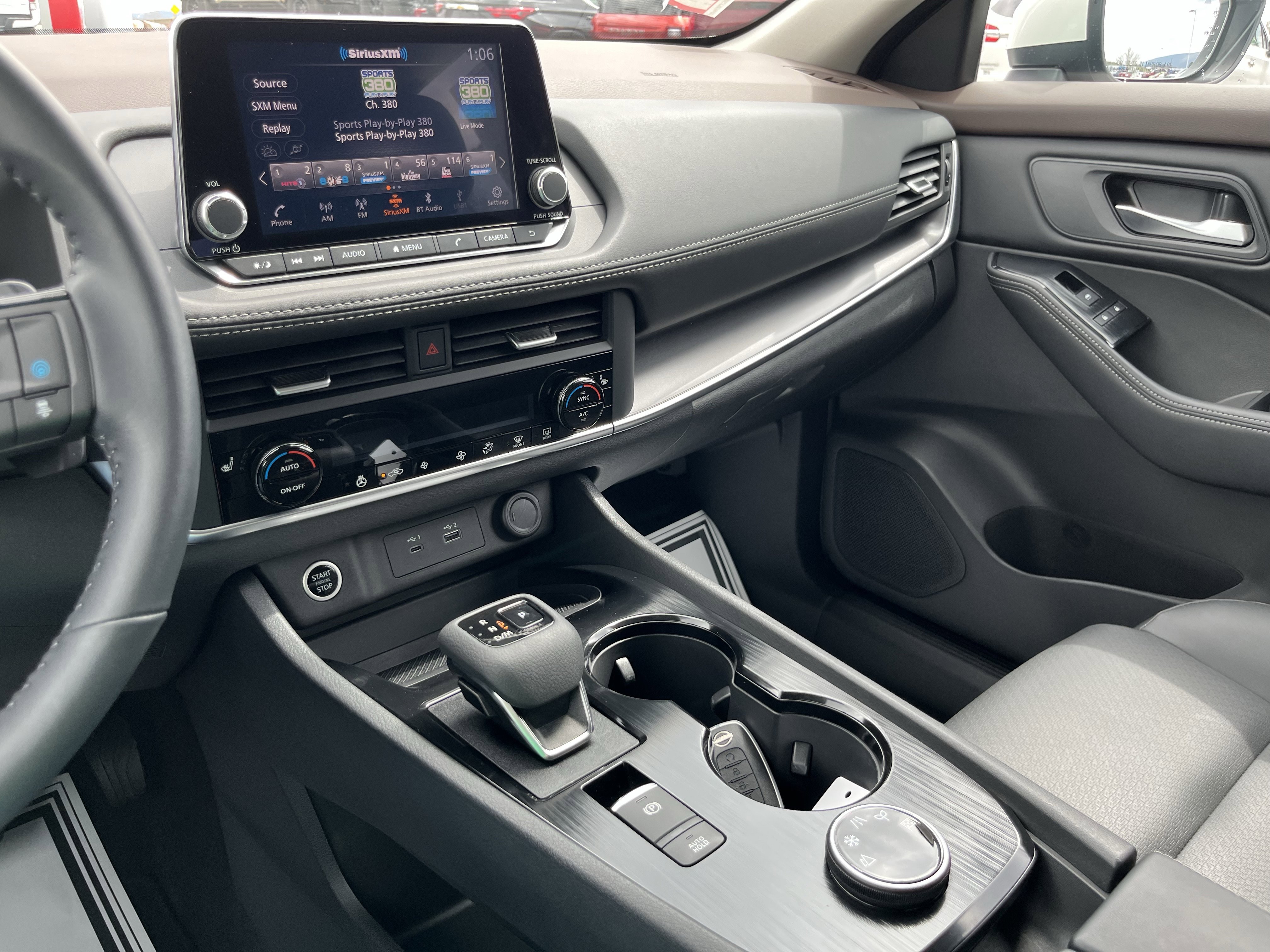 Used 2023 Nissan Rogue SV w/ SV Premium B Package AWD/4WD image 27