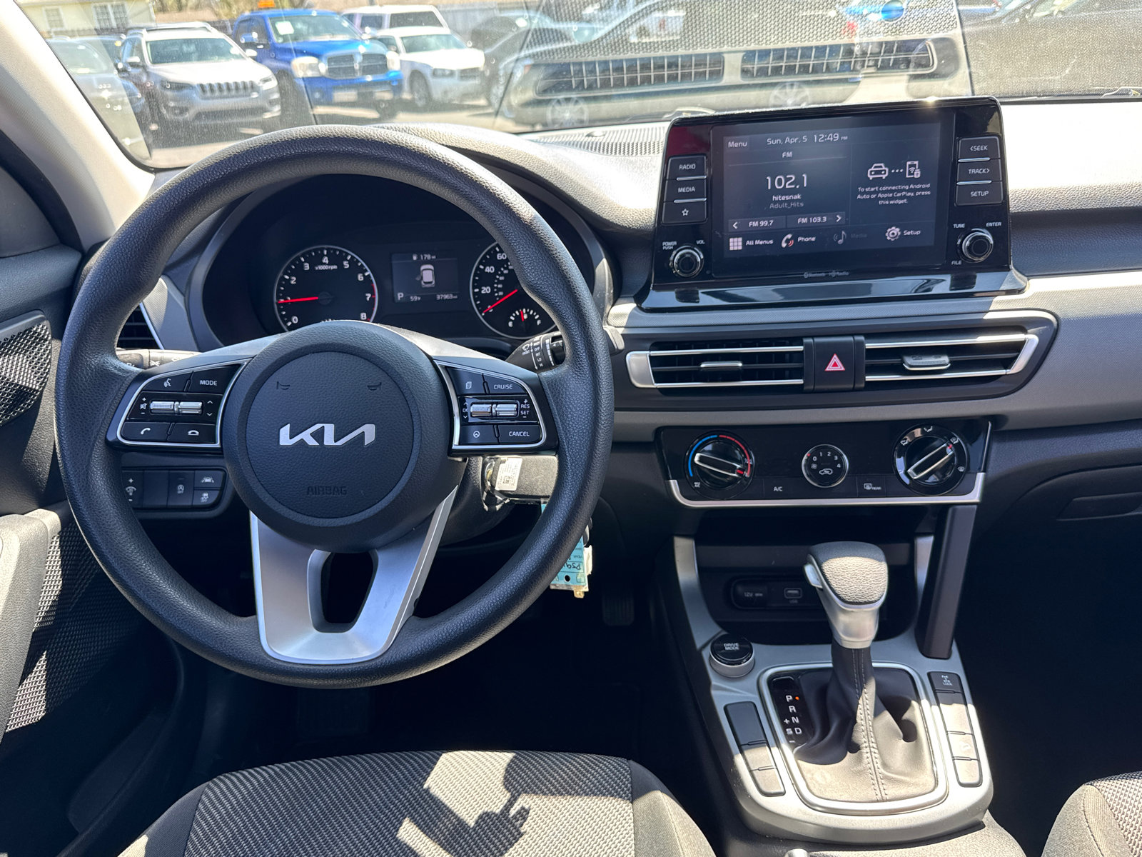 Used 2023 Kia Seltos LX image 7