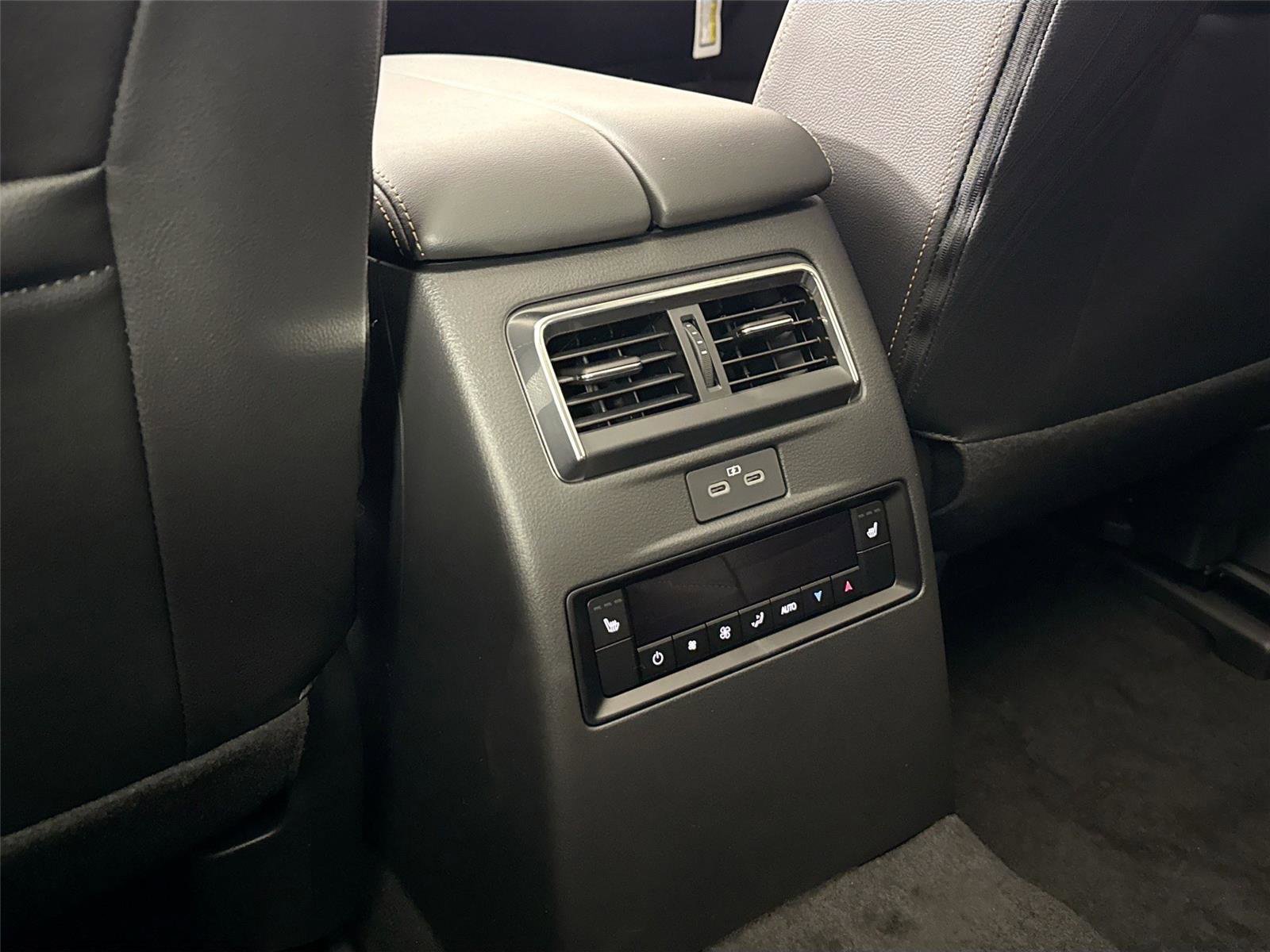 New 2026 MAZDA CX-90 Plug-In Hybrid w/Premium Sport image 38