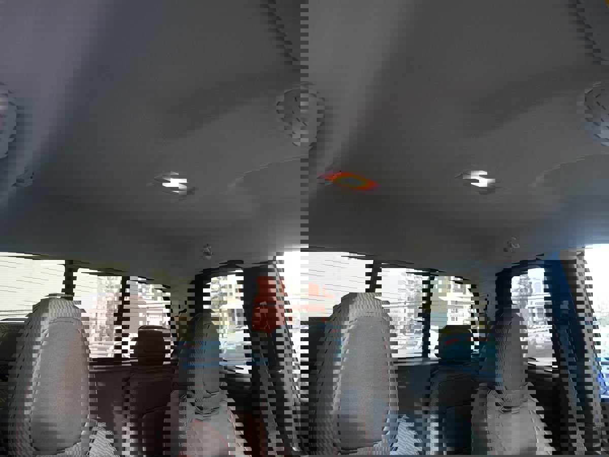 Used 2016 GMC Canyon SLE w/ All Terrain Adventure Package image 23