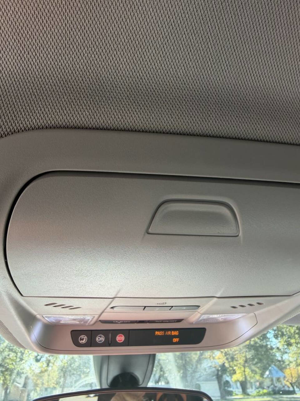 Used 2018 Chevrolet Equinox LT image 16