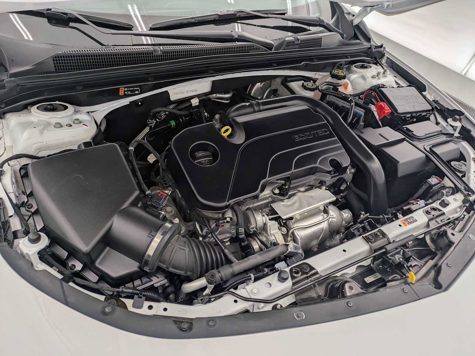 Used 2024 Chevrolet Malibu LT FWD image 16