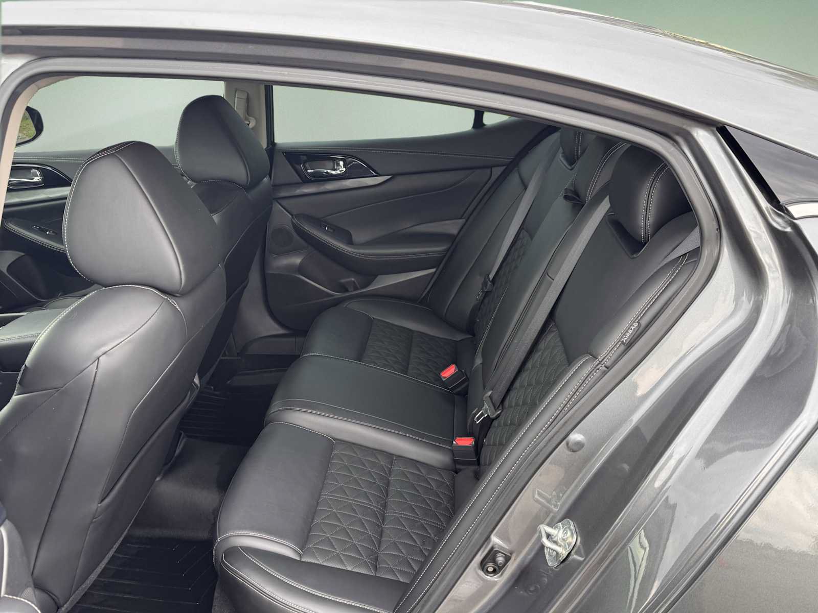 Used 2020 Nissan Maxima Platinum w/ Illumination Package FWD image 9