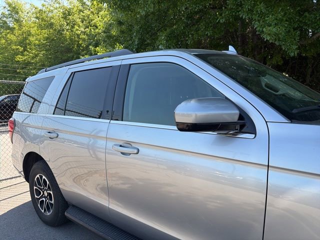 Used 2024 Ford Expedition XLT AWD/4WD image 5