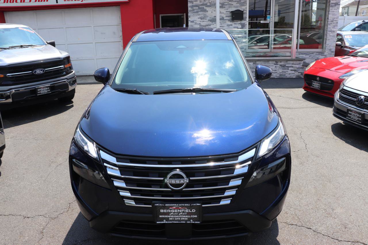 Used 2026 Nissan Rogue SV AWD/4WD image 9