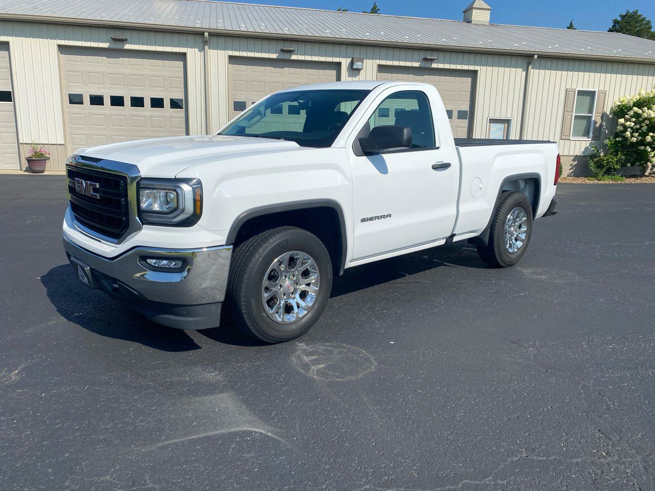 Used 2018 GMC Sierra 1500 2WD Regular Cab w/ Sierra Convenience Package