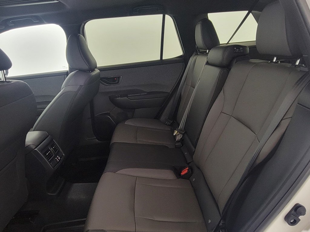Used 2025 Subaru Forester Limited AWD/4WD image 9