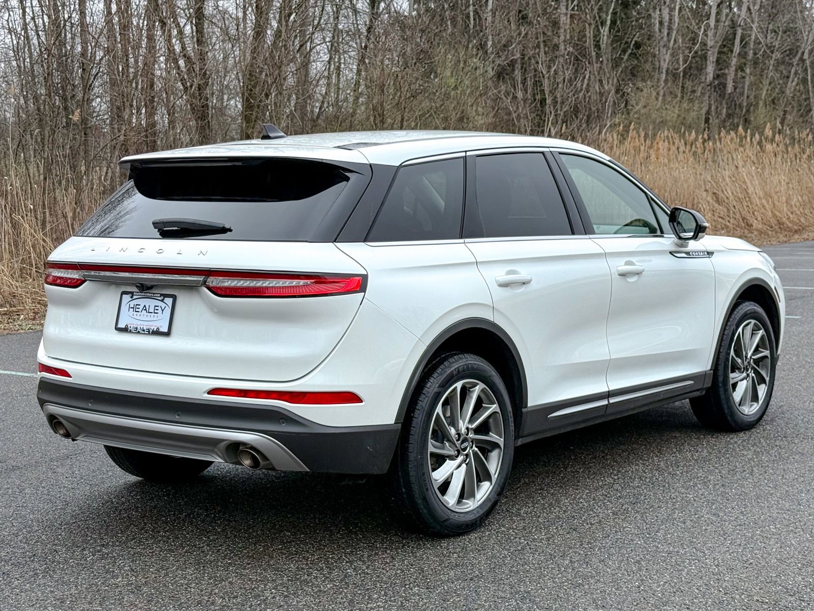 Used 2024 Lincoln Corsair AWD w/ Equipment Group 101A image 6