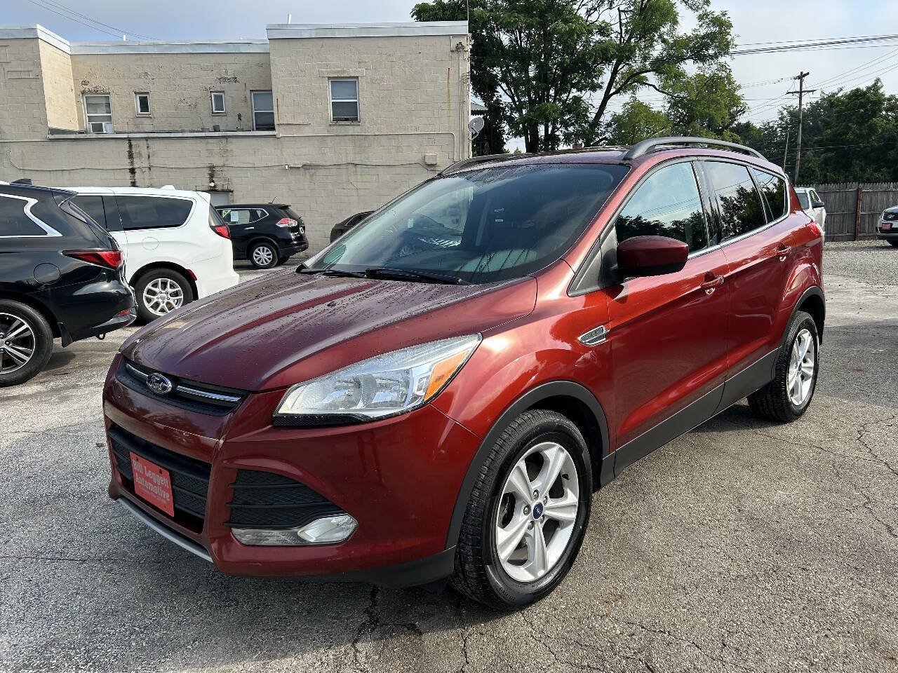 Used 2014 Ford Escape SE w/ Equipment Group 201A FWD image 2