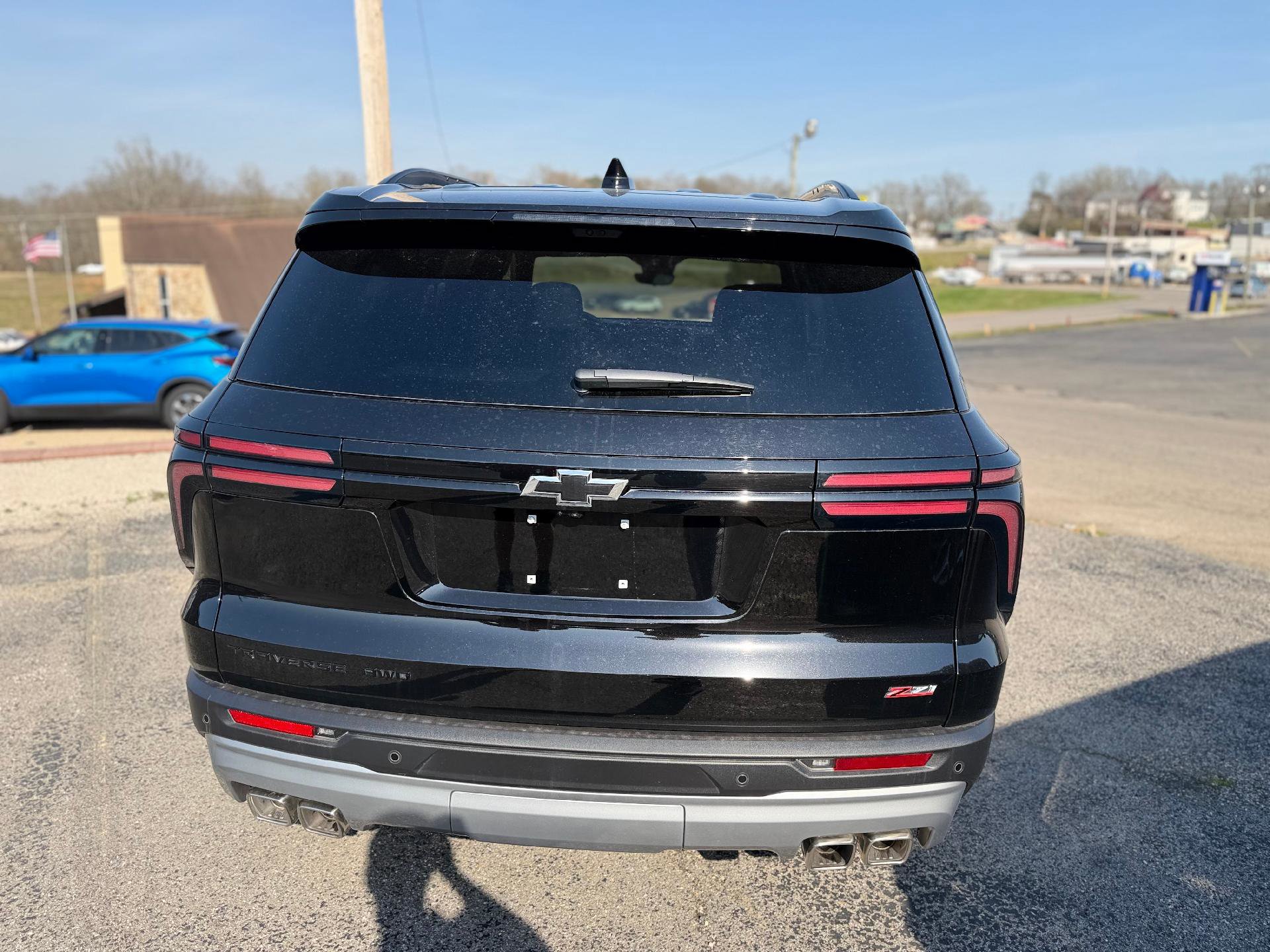 New 2026 Chevrolet Traverse Z71 w/ Driver Confidence Package image 3