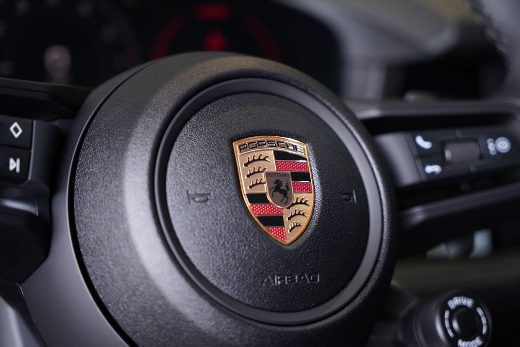 New 2026 Porsche Cayenne Coupe AWD/4WD image 13