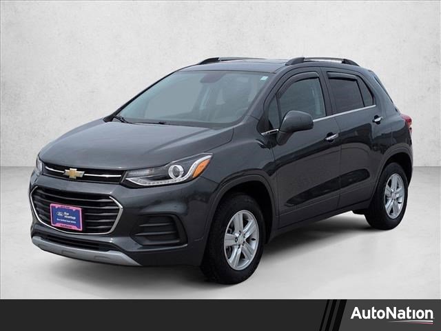 Used 2020 Chevrolet Trax LT w/ Sun & Sound Package image 1