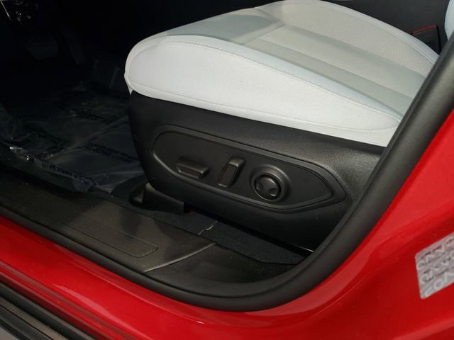 New 2026 Jeep Cherokee Laredo image 14