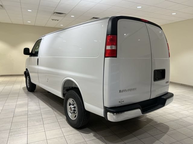 New 2026 GMC Savana 2500 w/ Driver Convenience Package RWD image 3