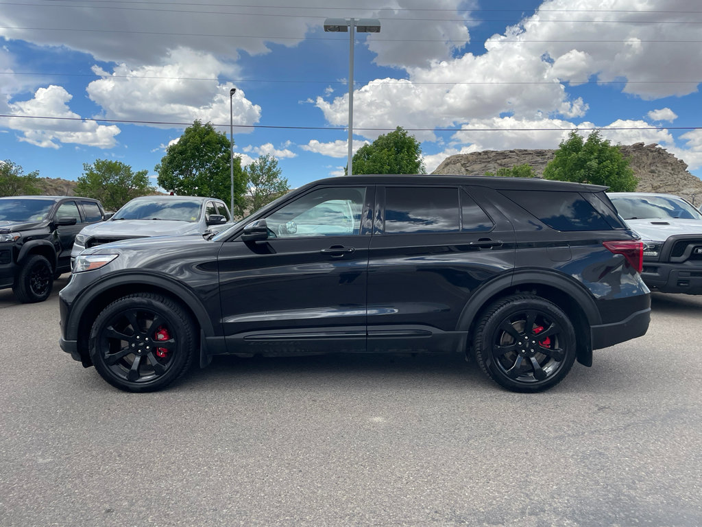 Used 2022 Ford Explorer ST w/ ST Street Pack AWD/4WD image 2