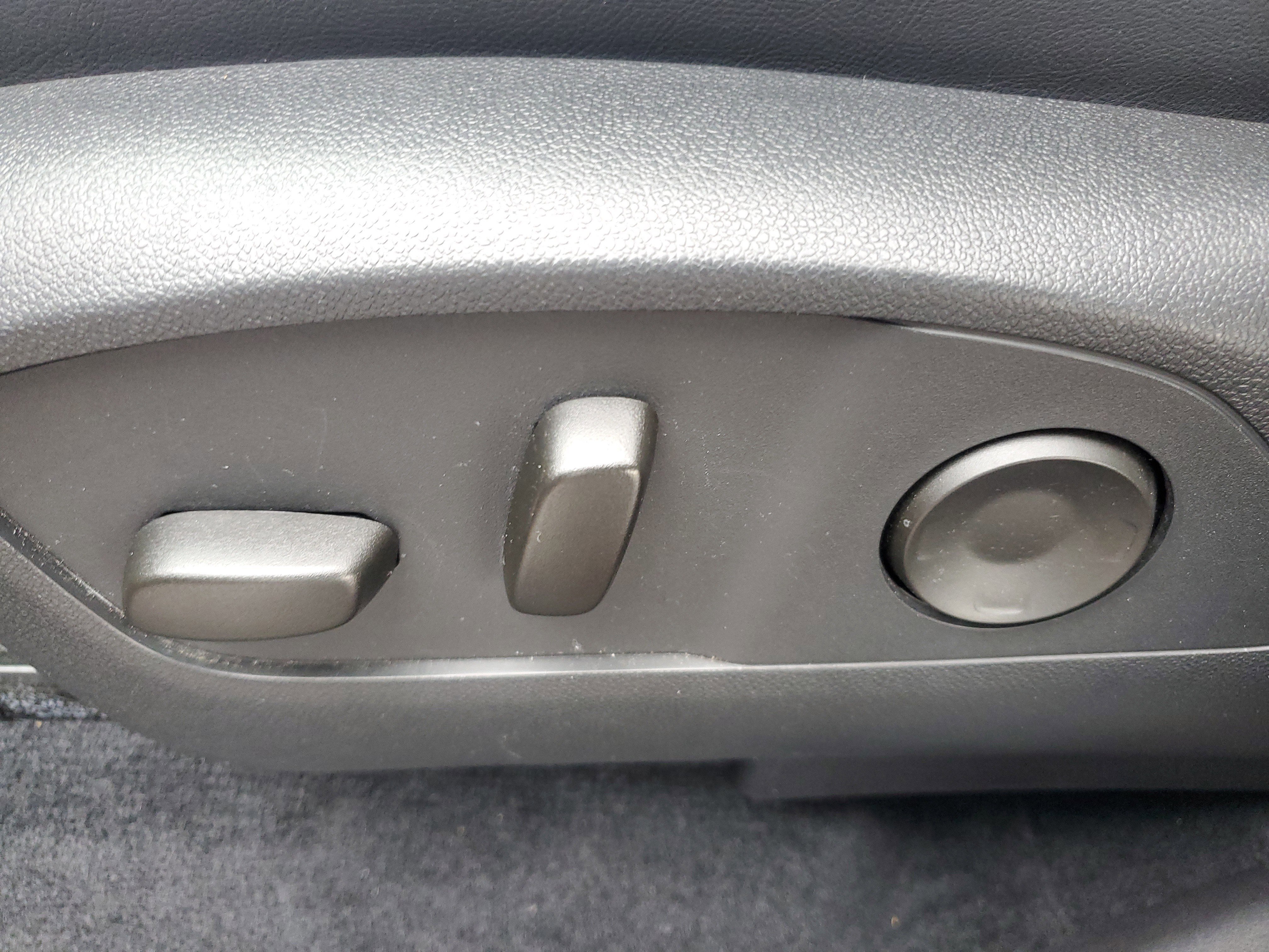 Used 2024 GMC Acadia AT4 image 20