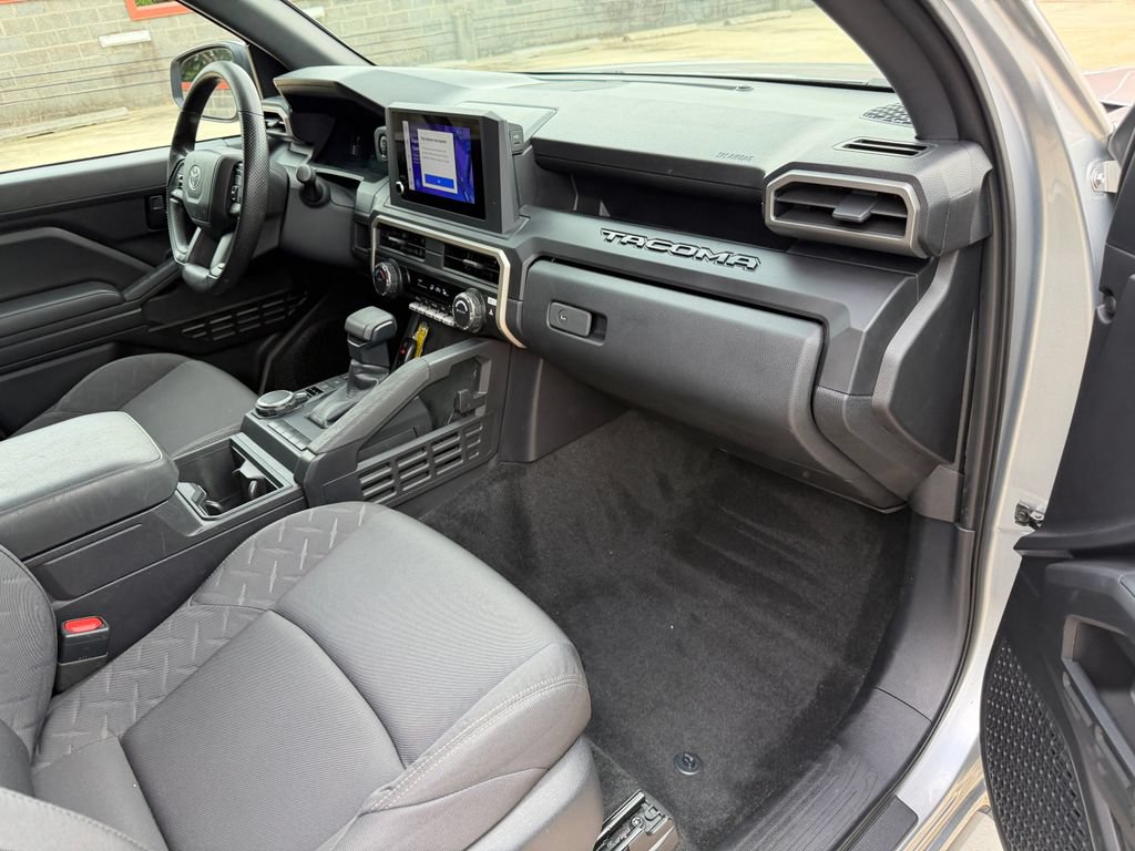 Used 2024 Toyota Tacoma SR w/ SR Upgrade Package AWD/4WD image 22