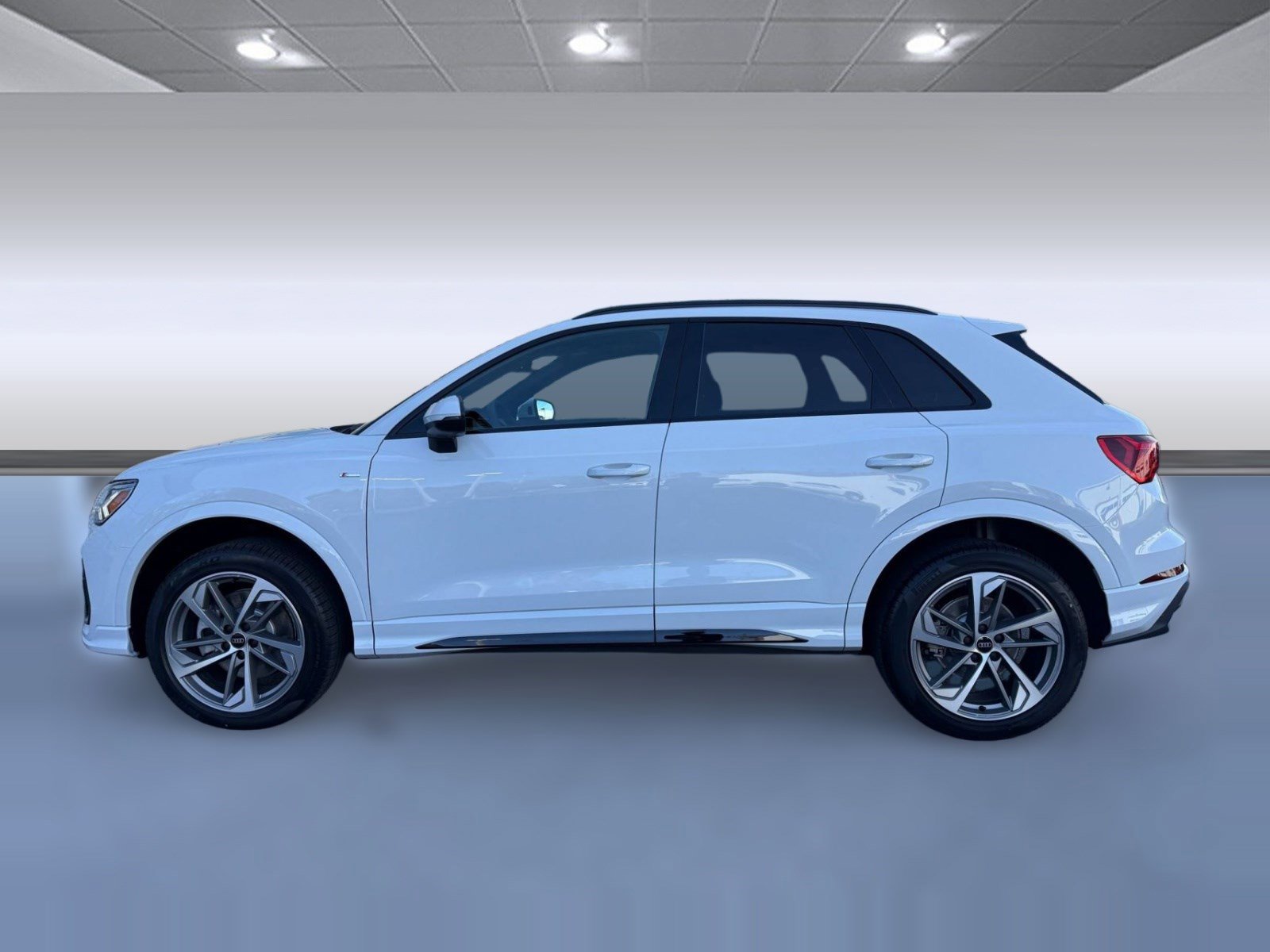 New 2025 Audi Q3 2.0T Premium image 2