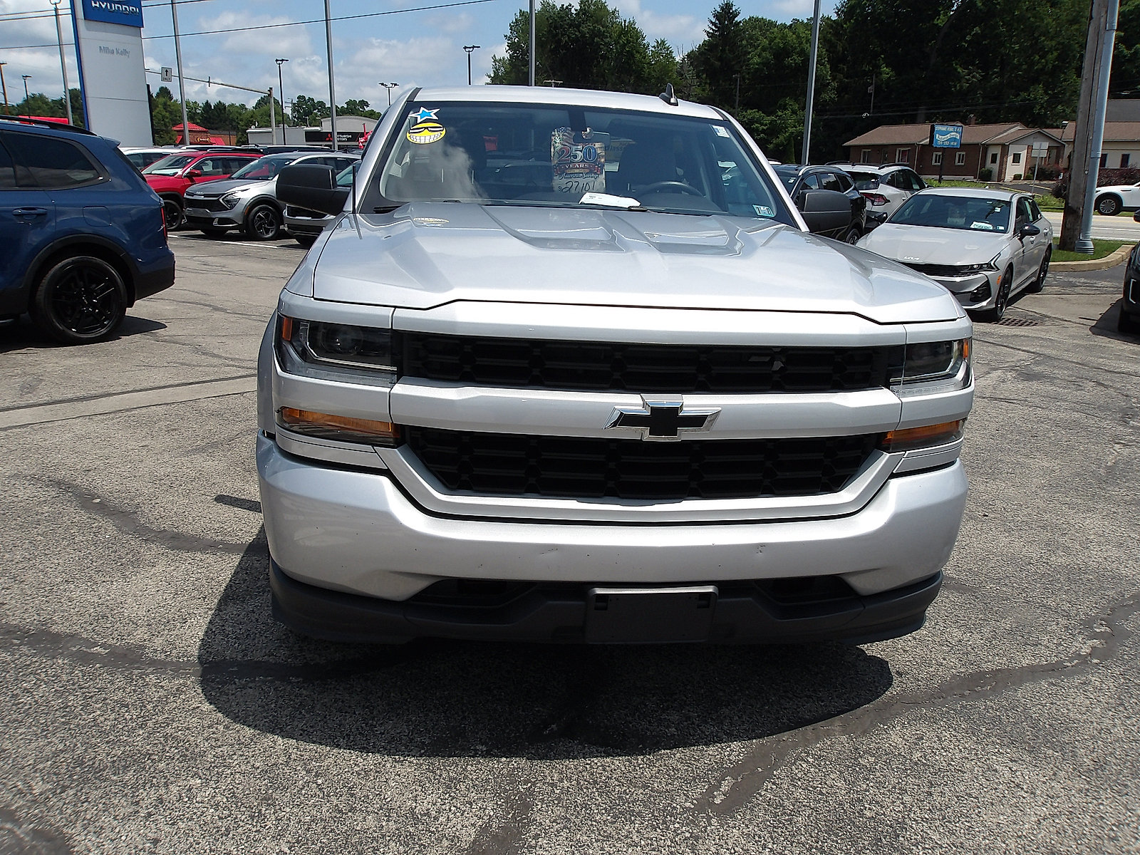 Used 2018 Chevrolet Silverado 1500 Custom w/ Custom Value Package AWD/4WD image 2