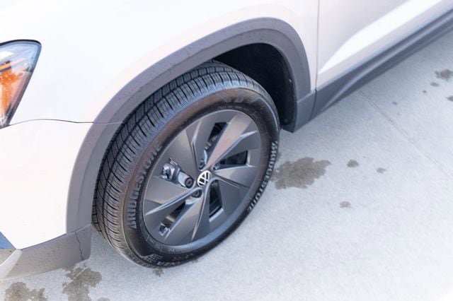 New 2026 Volkswagen Taos S image 12