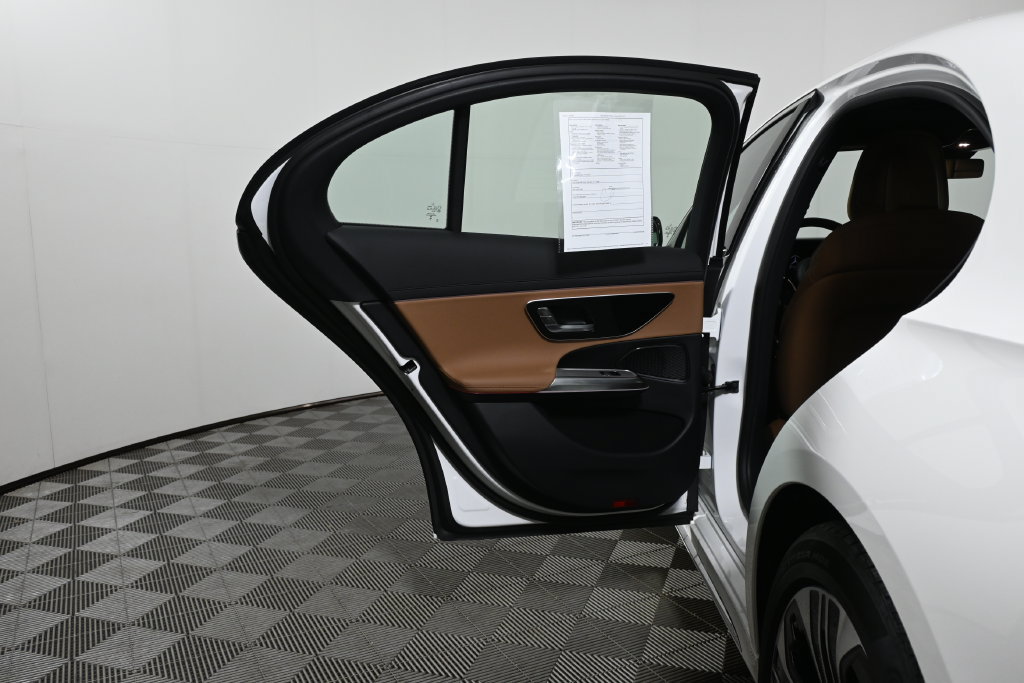 Certified 2026 Mercedes-Benz E 350 4MATIC Sedan image 26